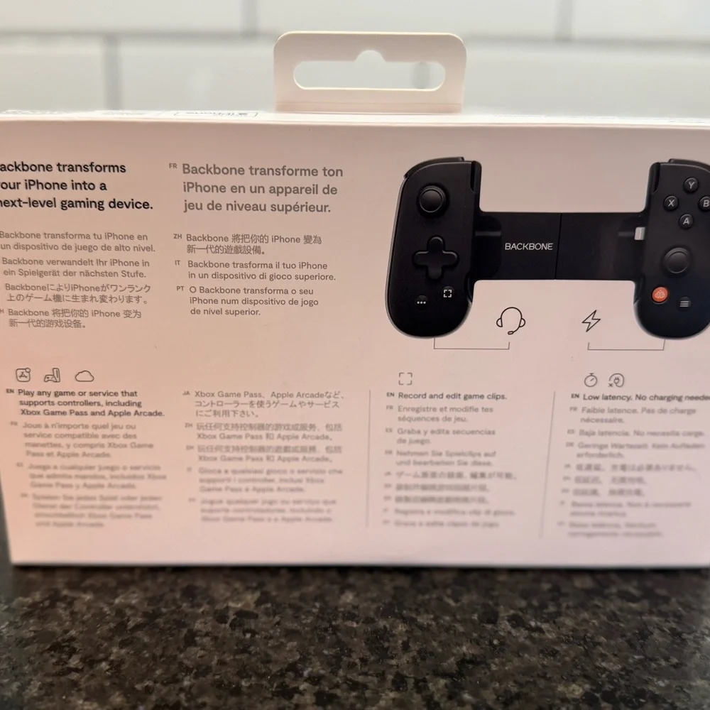 Backbone Xbox Controller for iPhone (Lightning Cable)